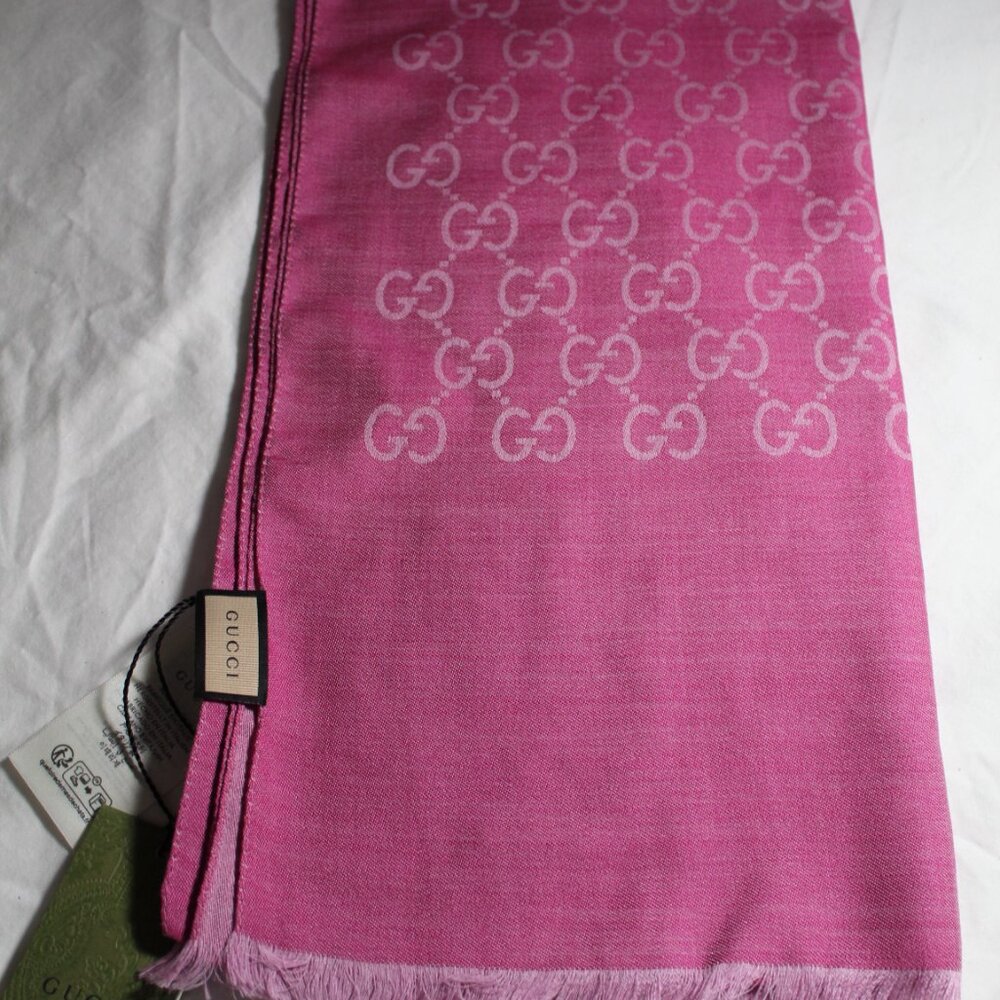 NWT GUCCI Dark Pink Jacquard GG Wool Silk Scarf Unisex